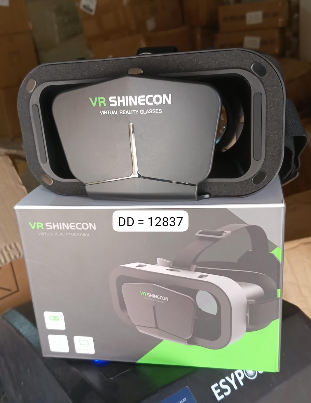 3D VR Headset Compatible with iPhone & Android